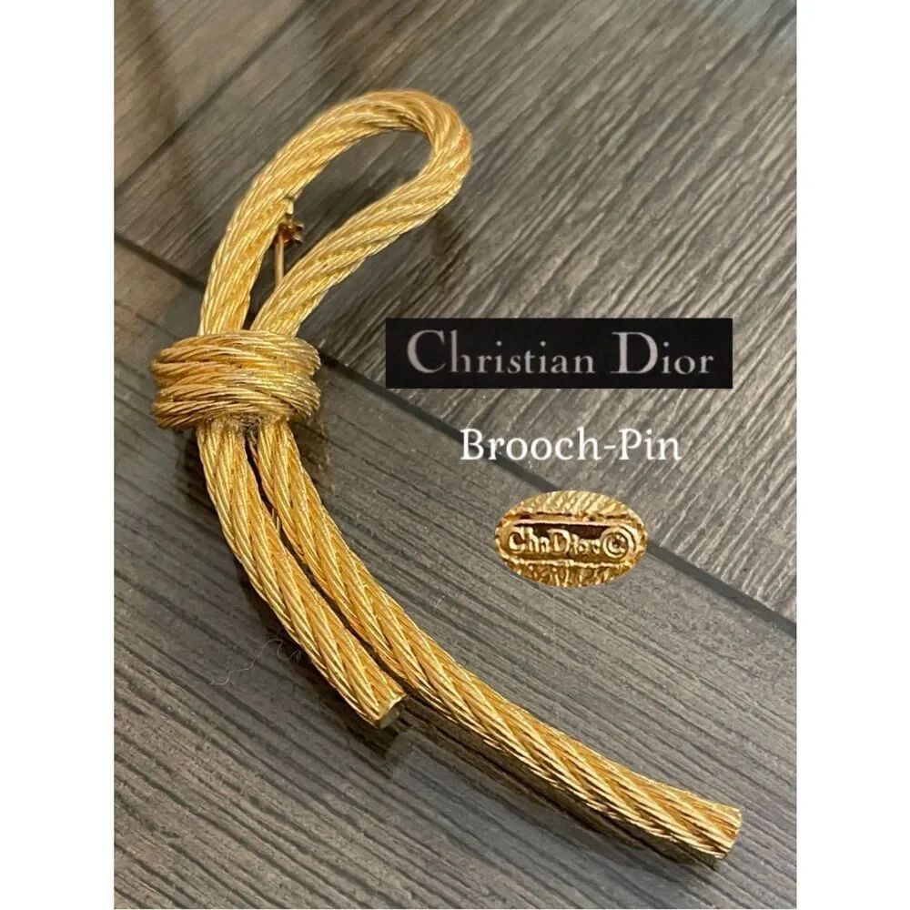 Christian Dior Vintage Knotted Rope Brooch - Gold-tone Metal